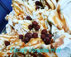 Eiscreme Caramel-Bonbon