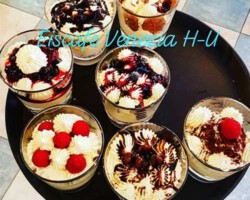 Verschiedene Dessert-Spezialitäten